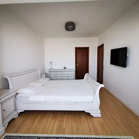 Herastrau Nordului Διαμέρισμα *